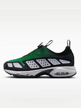 NWOT Nike Air Max SNDR Women's Shoes, Size US 7.5